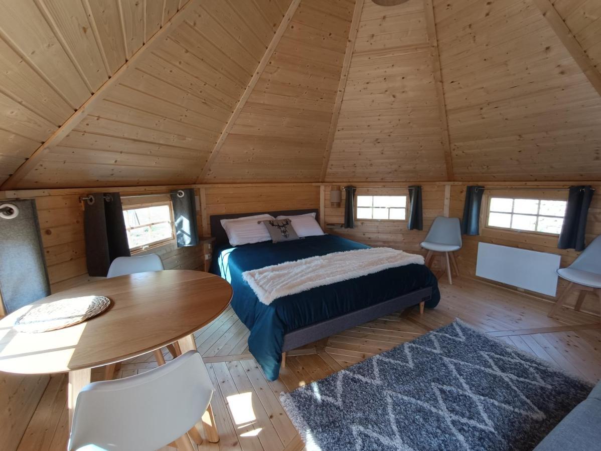 Les Cabanes Du Grand Nord Pradines  ภายนอก รูปภาพ